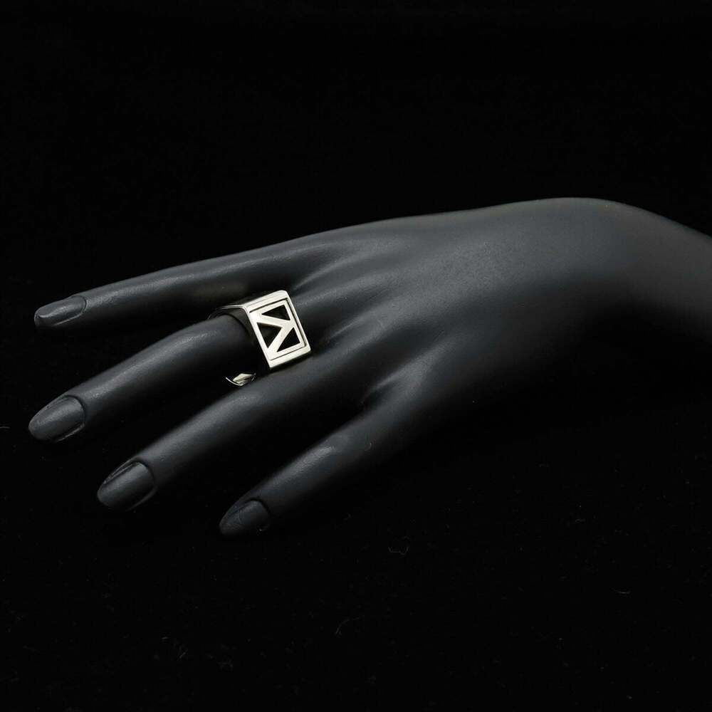 LOUIS VUITTON Silver Ring - Picture 8 of 8